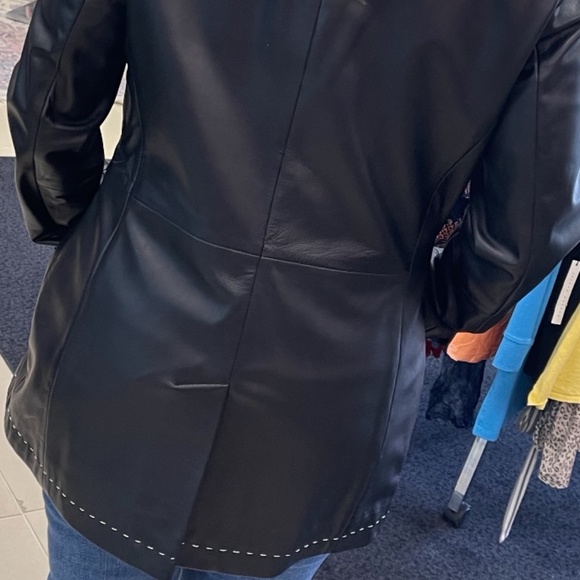 Dana Buchman leather jacket size 4 - Picture 8 of 15